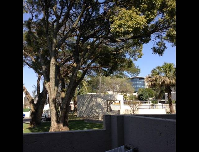 2 BEDROOM TOWNHOUSE FOR SALE IN SANDOWN